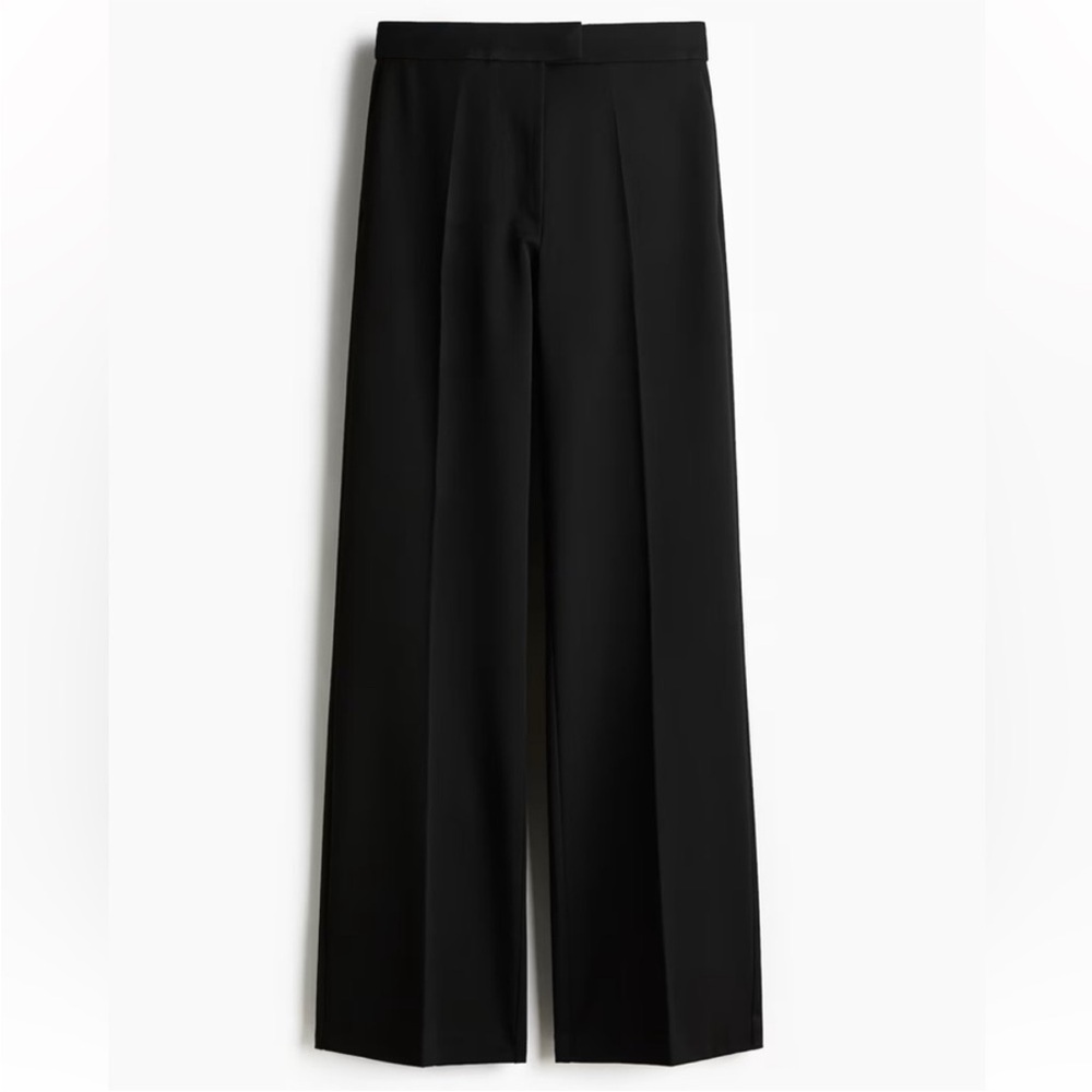 NEW - H&M Black High Rise Pants Size 2